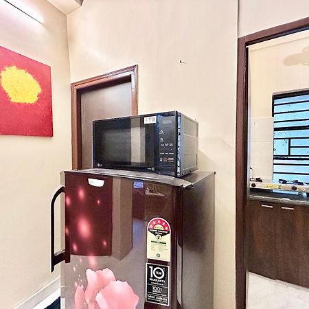 Cozy 2Bhk Apt Near Ruby Hospital & Em Bypass Kolkata Eksteriør bilde